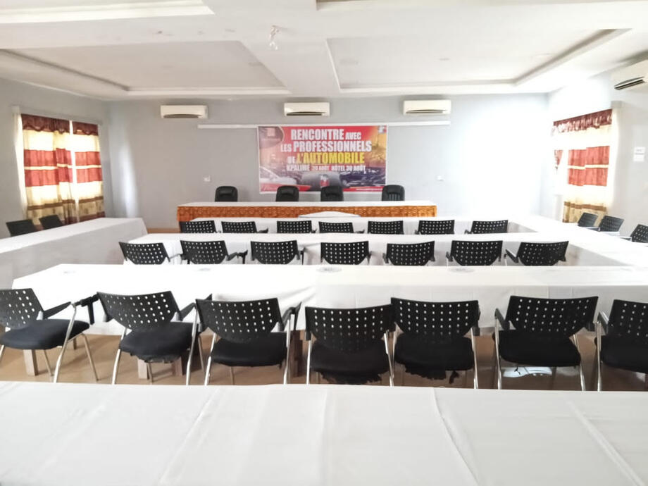 SALLE DE CONFERENCE